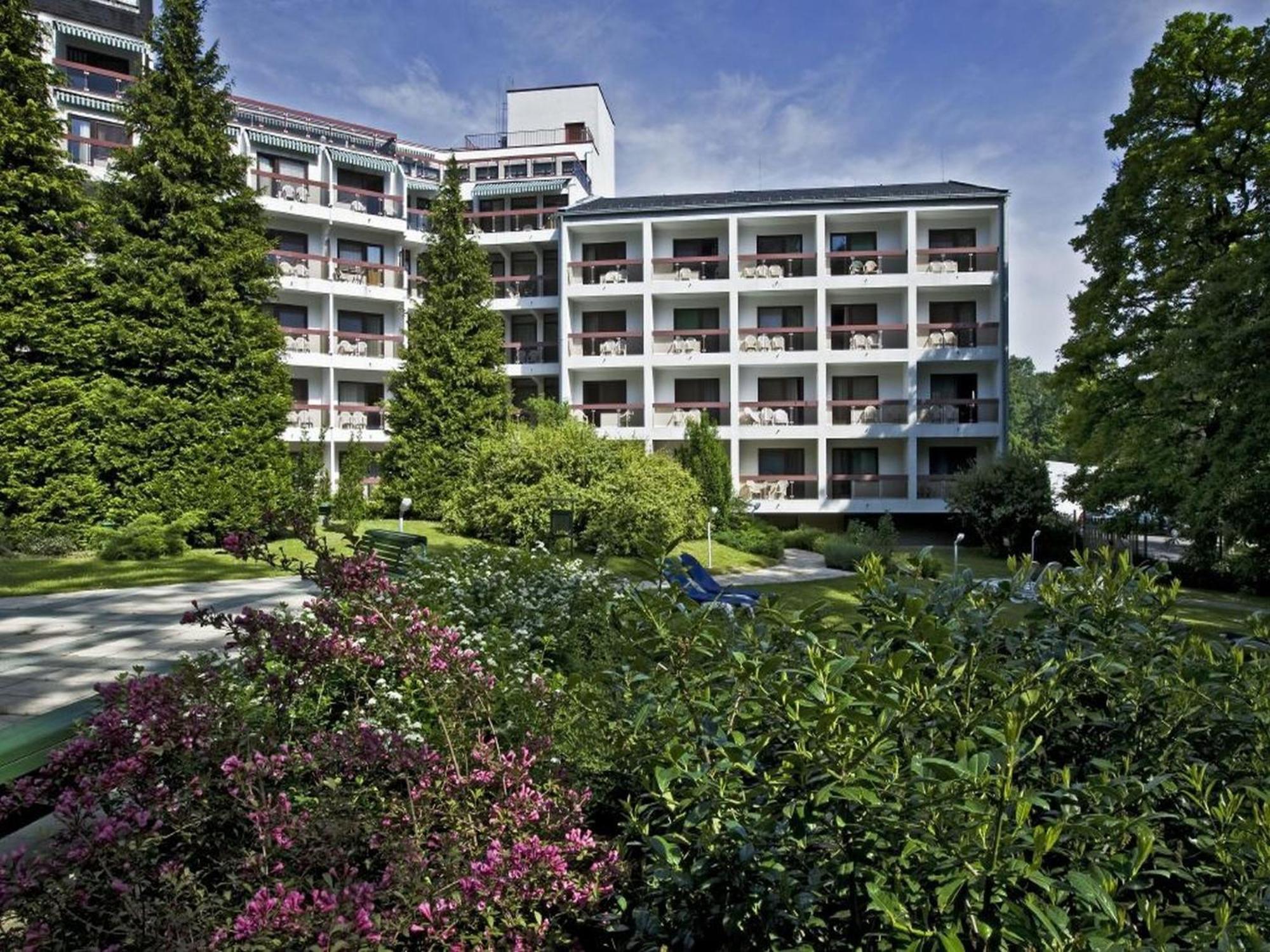 Hotel Loever Sopron Exterior photo